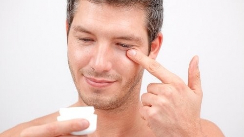 توصیه‌های مراقبت از پوست برای آقایان برای داشتن پوستی سالم و شفاف